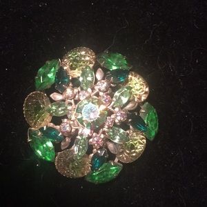 Vintage 1950s ~ Green Rhinestone Brooch